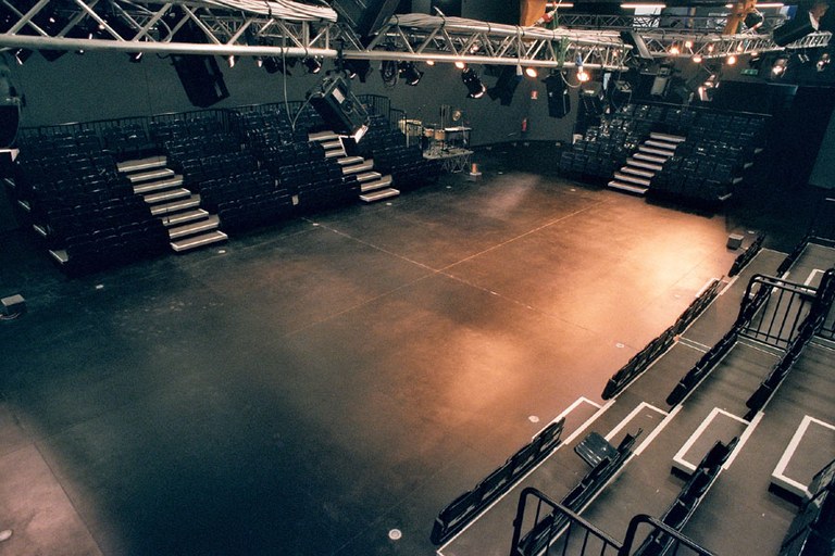 Officine Caos - sala 3